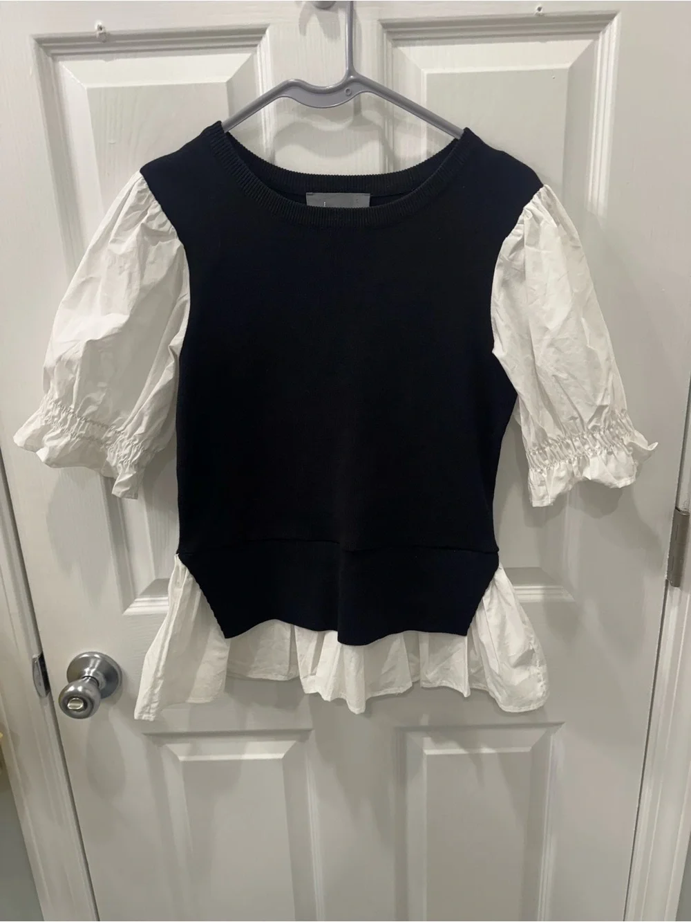 Anthropologie Black and White Layered Puff-Sleeve Academia Women's Top- XS- EUC